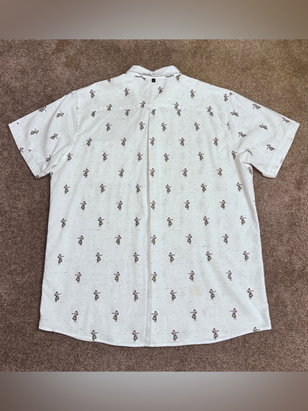 White SS Button-Up Shirt with All-Over Hula Dancer Print by Rip Curl size XL - Picture 4 of 10